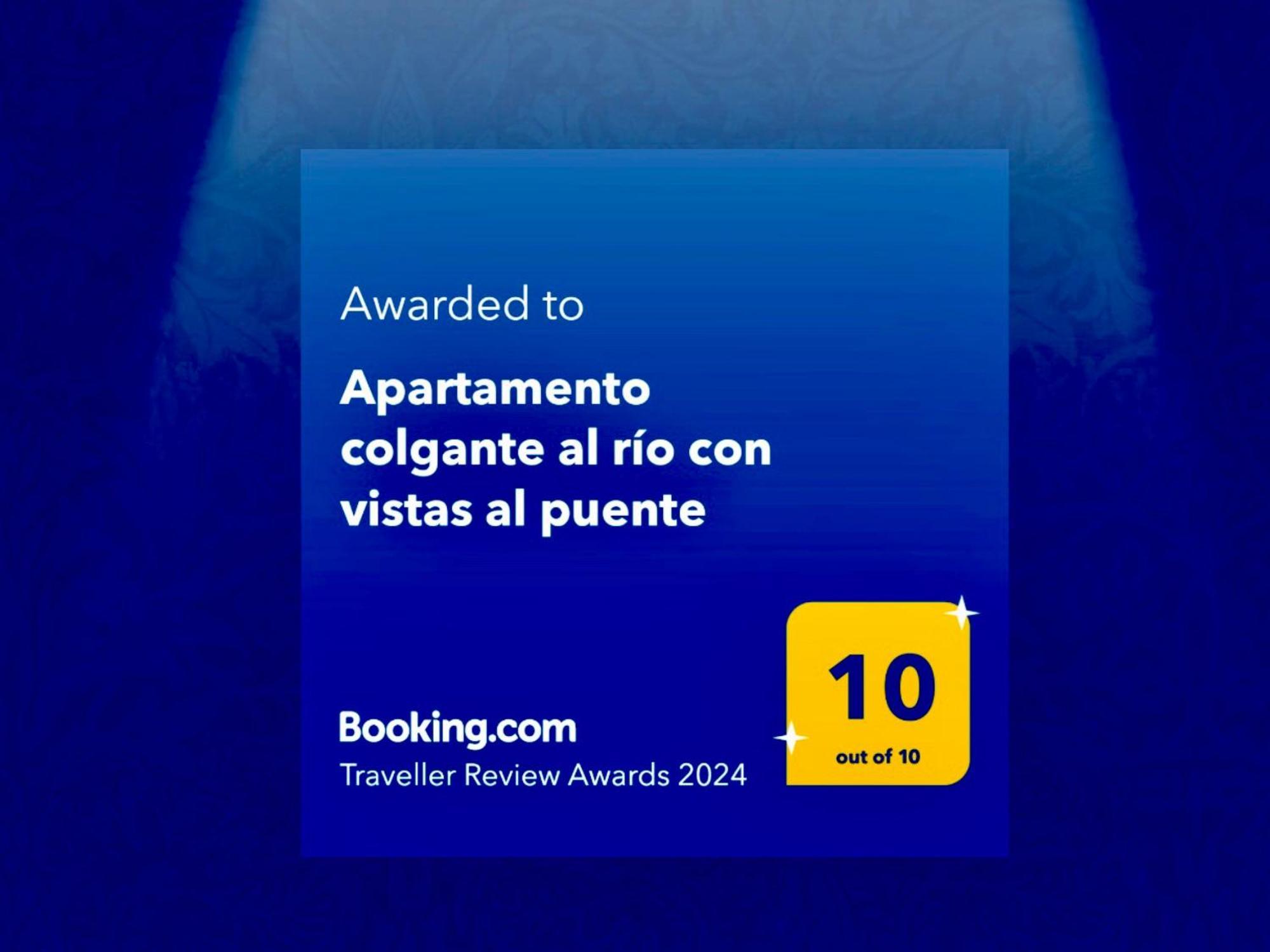 Apartamento Colgante Al Rio Con Vistas Al Puente カンプロドン エクステリア 写真