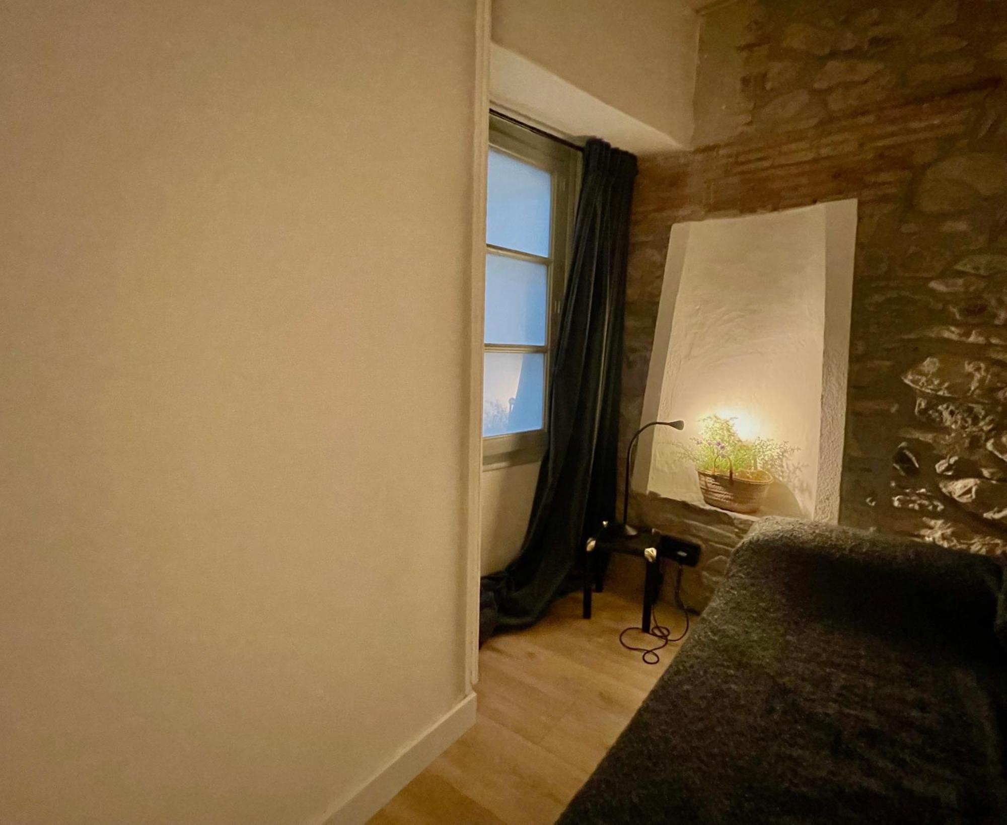 Apartamento Colgante Al Rio Con Vistas Al Puente カンプロドン エクステリア 写真